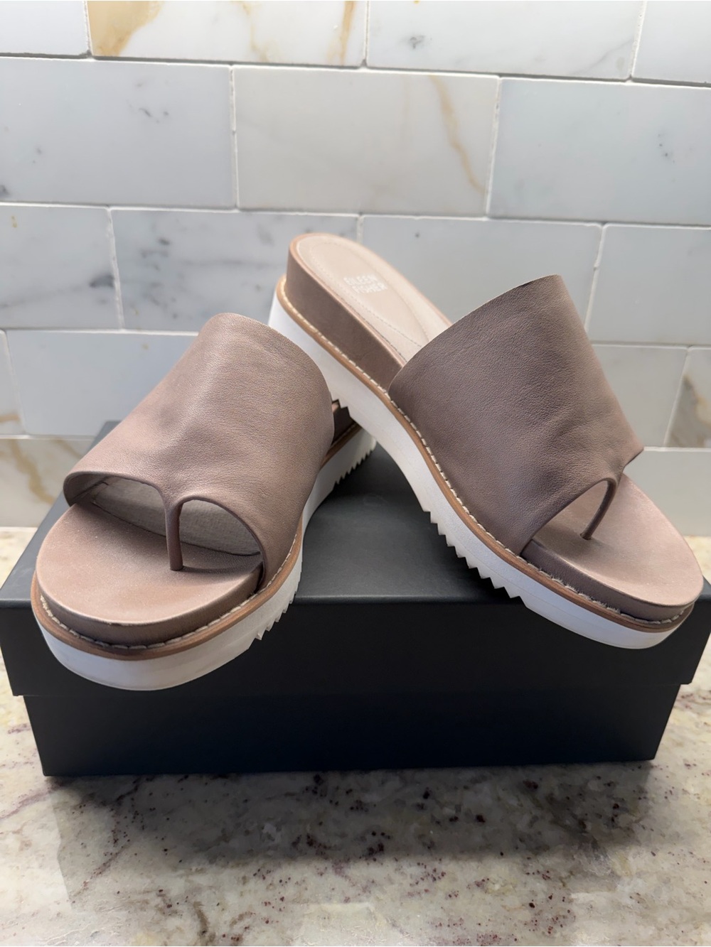 Eileen Fisher Touch Leather Sandal